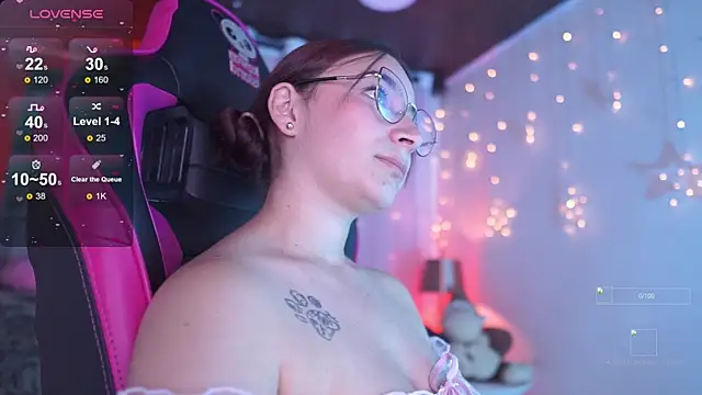 issa monterrey online show from November 6, 9:52 pm