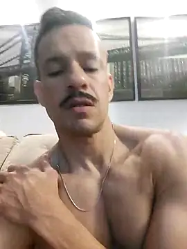 juniortche1313 online show from November 5, 10:57 pm