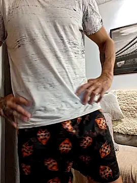 juniortche1313 online show from February 27, 1:28 am