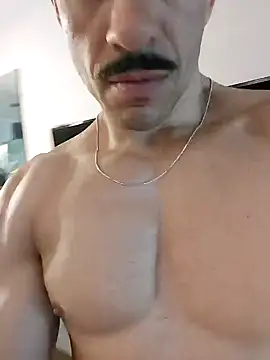 juniortche1313 online show from December 3, 5:12 pm