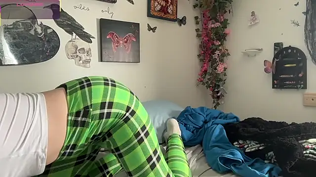 mothh1 online show from March 24, 2:39 pm