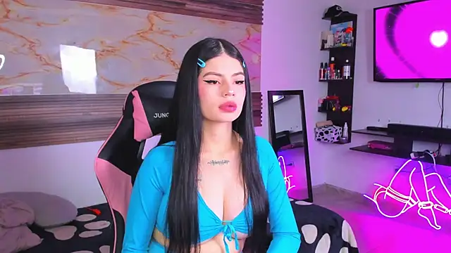 Cloe roouse online show from November 13, 8:24 pm