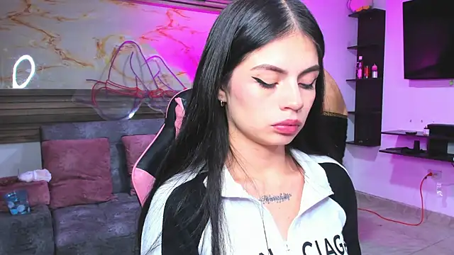 Cloe roouse online show from July 27, 2:07 am