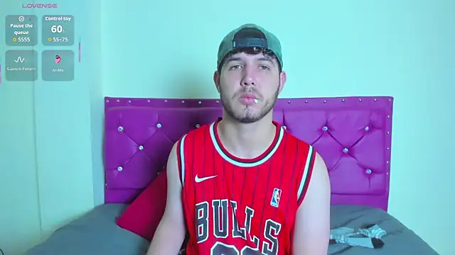 matthewlatin online show from March 27, 12:41 am