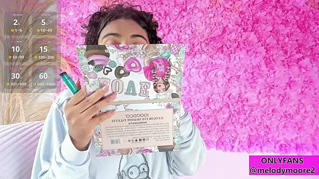 Melodymoore  online show from October 24, 10:20 pm