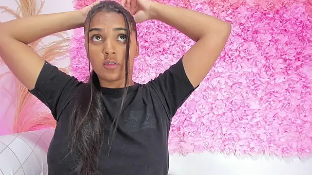 Melodymoore  online show from January 13, 10:13 pm