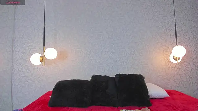 Snapshot of zephyra-angels chatting on October 30, 4:11 am zephyra-angels online show from October 30, 4:11 am