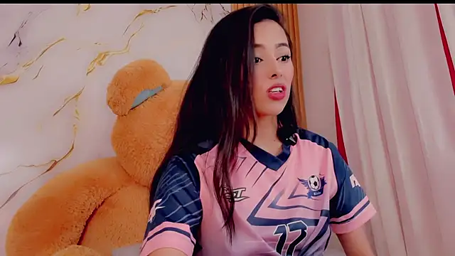 ValeriCardenas online show from February 1, 1:15 am