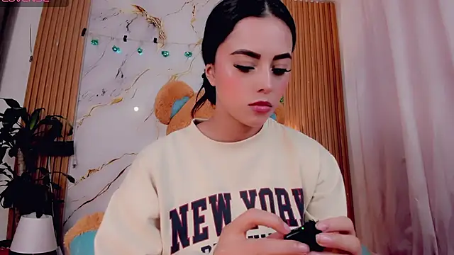 ValeriCardenas online show from April 19, 2:23 am