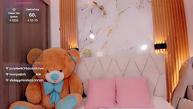 Snapshot of ValeriCardenas chatting on July 12, 2:23 am ValeriCardenas online show from July 12, 2:23 am