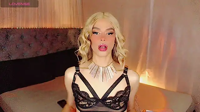 Dalila moan online show from November 16, 10:57 pm