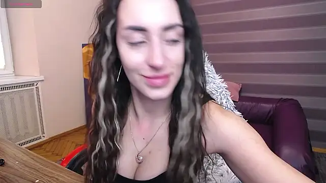 JenniferStone online show from February 4, 8:09 am