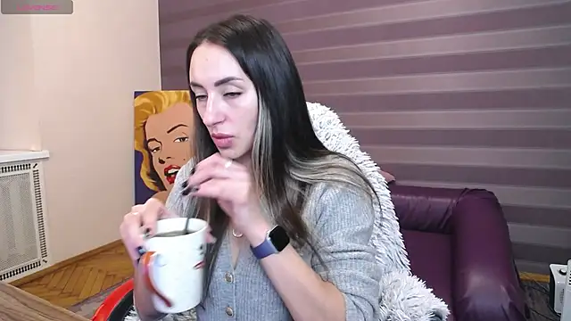 JenniferStone online show from February 19, 9:17 am