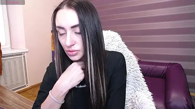 JenniferStone online show from February 1, 8:12 am