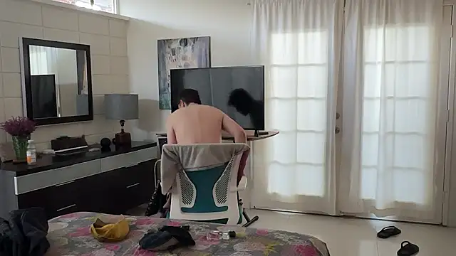 Snapshot of webtonight chatting on February 26, 1:25 am webtonight online show from February 26, 1:25 am