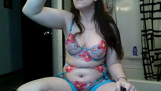 Snapshot of mrstoxox4594 chatting on October 23, 11:42 am mrstoxox4594 online show from October 23, 11:42 am