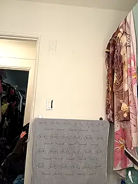 Foxxyhoneypott online show from March 29, 2:13 am