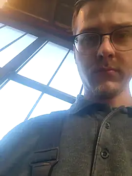 luckyluuk25 online show from March 4, 12:24 pm