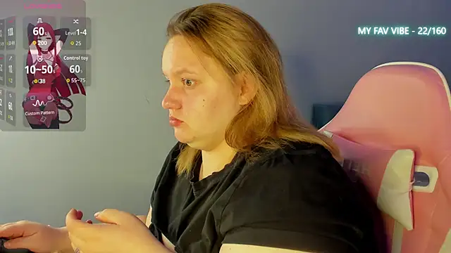 Amy Hall online show from October 15, 1:15 am