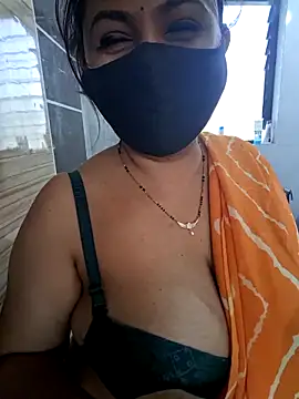 Snapshot of neha_rohan12 chatting on November 9, 10:52 am neha rohan12 online show from November 9, 10:52 am