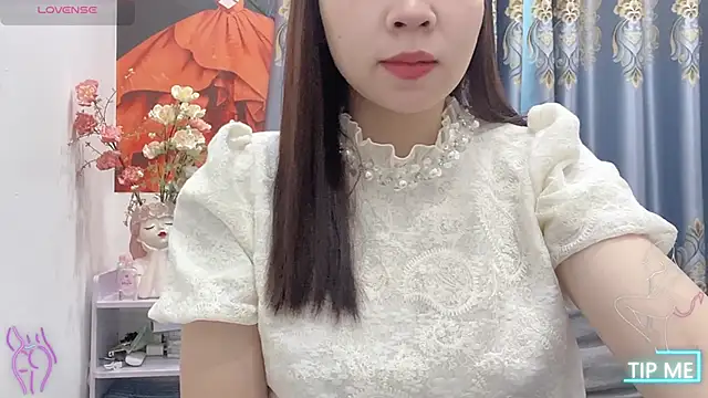 Snapshot of shishi_101 chatting on February 5, 1:56 am shishi 101 online show from February 5, 1:56 am