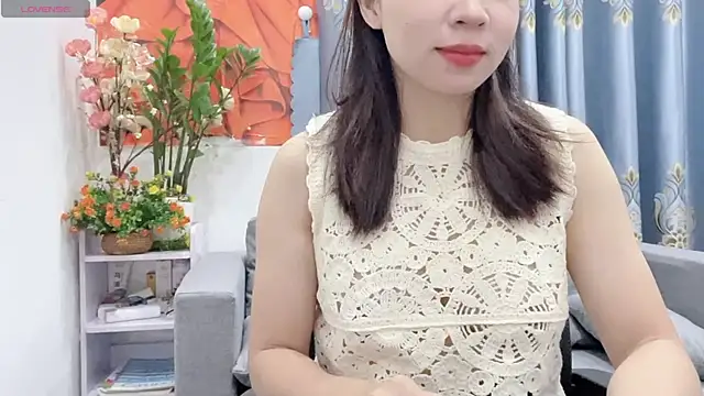 Snapshot of shishi_101 chatting on September 27, 1:12 am shishi 101 online show from September 27, 1:12 am