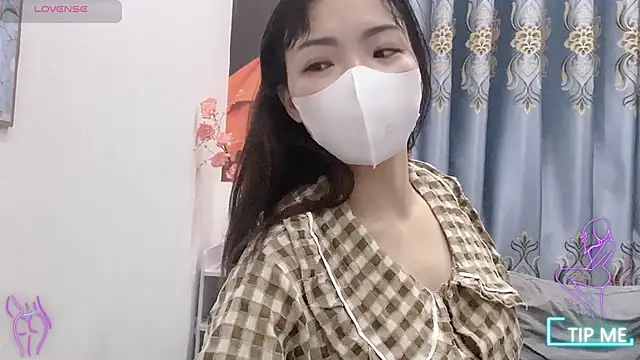 Snapshot of shishi_101 chatting on February 7, 2:19 am shishi 101 online show from February 7, 2:19 am