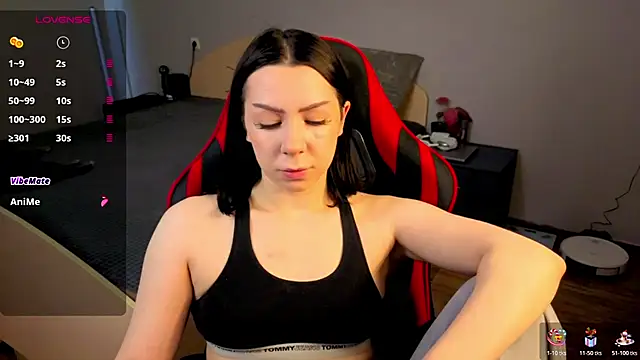 meganluss online show from April 5, 4:41 am