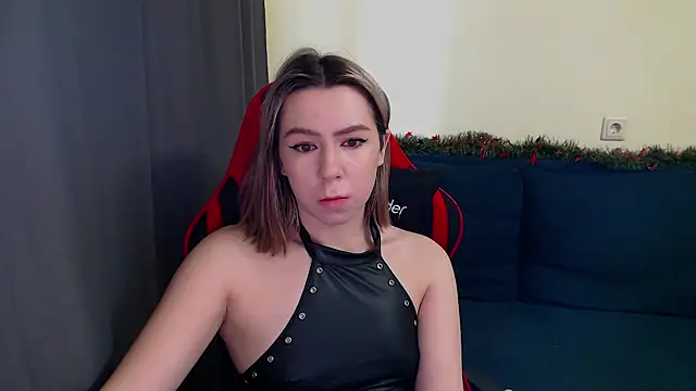 meganluss online show from December 5, 5:50 am