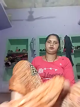 Divya Chandok online show from March 2, 10:23 pm