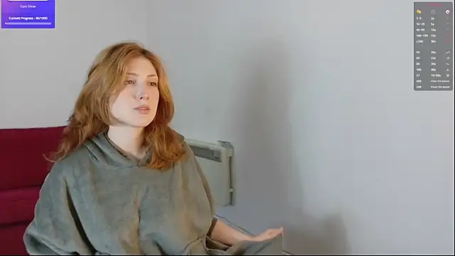 Snapshot of MiaM00 chatting on October 29, 1:21 pm MiaM00 online show from October 29, 1:21 pm