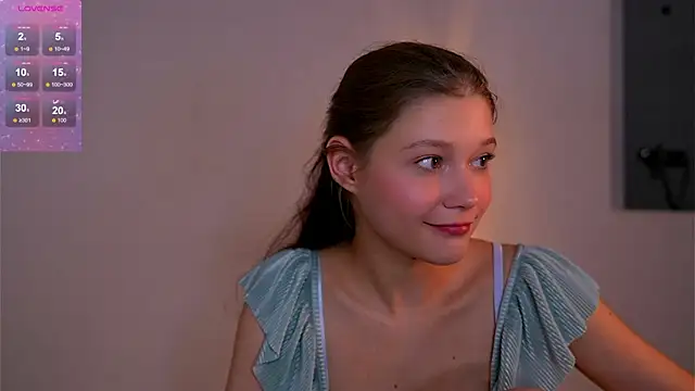 Snapshot of Kelly_Ember chatting on September 8, 7:24 pm Kelly Ember online show from September 8, 7:24 pm