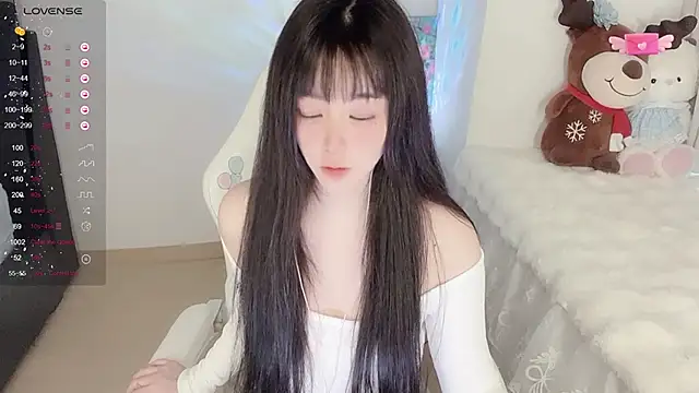 Snapshot of Milla-z chatting on November 22, 4:44 am Milla-z online show from November 22, 4:44 am