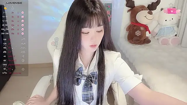 Snapshot of Milla-z chatting on November 16, 9:47 am Milla-z online show from November 16, 9:47 am