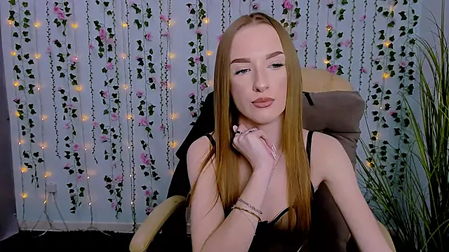Snapshot of doll_vey chatting on March 10, 9:45 am doll vey online show from March 10, 9:45 am