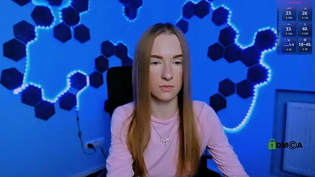 doll vey online show from December 16, 9:08 pm