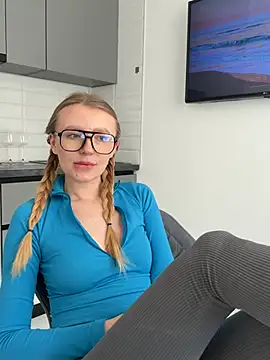 EvaBrooklyn online show from February 27, 12:01 pm