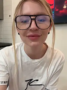 EvaBrooklyn online show from March 1, 5:05 pm