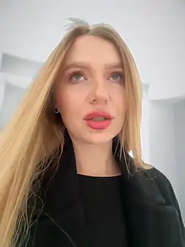 EvaBrooklyn online show from March 13, 3:39 pm