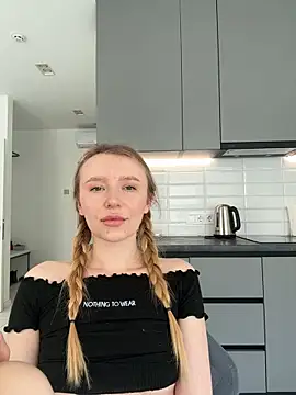 EvaBrooklyn online show from March 7, 9:40 am