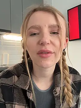 EvaBrooklyn online show from March 3, 1:01 pm