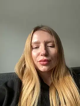 EvaBrooklyn online show from March 2, 11:30 am