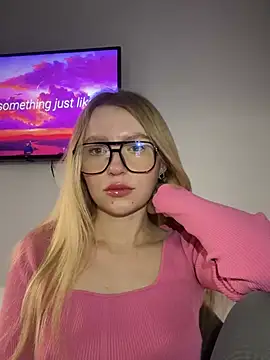 EvaBrooklyn online show from March 15, 3:59 pm