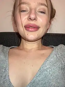 EvaBrooklyn online show from March 7, 6:54 pm