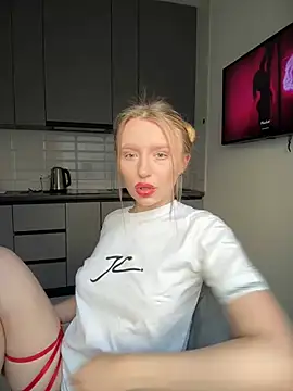 EvaBrooklyn online show from March 22, 2:47 pm