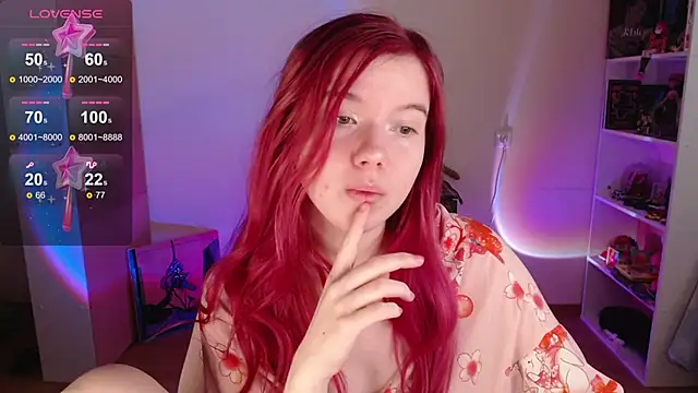 Strawberry juli online show from October 17, 8:39 am