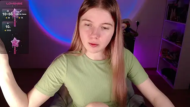 Strawberry juli online show from February 16, 1:32 pm