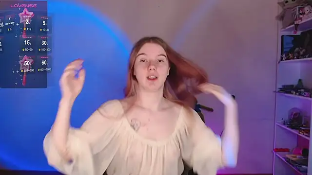 Strawberry juli online show from March 28, 11:33 am