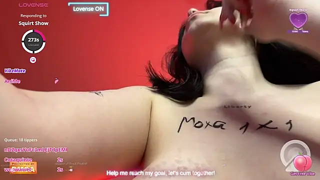 Snapshot of ElliSweetTease chatting on March 11, 8:31 pm ElliSweetTease online show from March 11, 8:31 pm