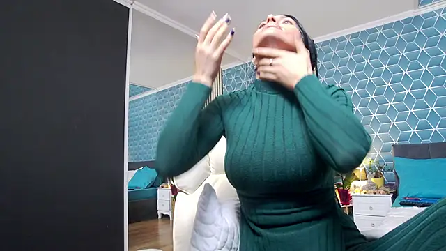 Snapshot of zoeylarkens chatting on November 14, 5:27 pm zoeylarkens online show from November 14, 5:27 pm